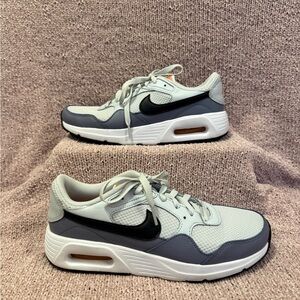 Nike Air Max Excee Light Gray and Black Athletic Shoes